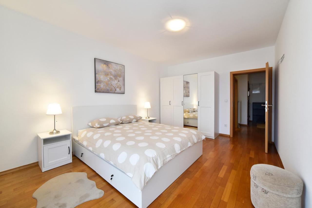Appartement Lxxvii *